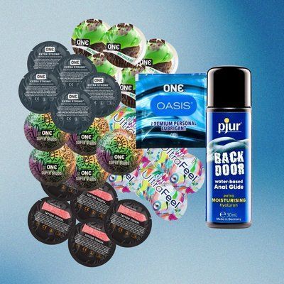 Комплект ONE Ultra Feel &ndash; 5 шт., ONE FlavorWaves - Шоколад та м'ята &ndash; 5 шт., ONE Tattoo Touch Red &ndash; 5 шт., ONE Super Studs &ndash; 5 шт., ONE Extra Strong &ndash; 5 шт., ONE Oasis 3 г &ndash; 5 шт., pjur backdoor Comfort water glide (30 мл), 25 шт + 5 шт + 1 шт NO6447 фото