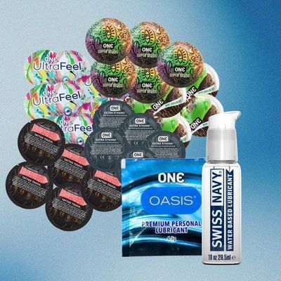 Комплект ONE Ultra Feel &ndash; 5 шт., ONE FlavorWaves - Шоколад та м'ята &ndash; 5 шт., ONE Tattoo Touch Red &ndash; 5 шт., ONE Super Studs &ndash; 5 шт., ONE Extra Strong &ndash; 5 шт., ONE Oasis 3 г &ndash; 5 шт., Swiss Navy Water-Based (29,5 мл), 25 шт + 5 шт + 1 шт NO6448 фото