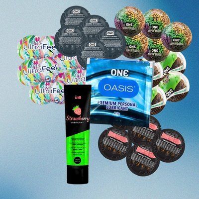 Комплект ONE Ultra Feel &ndash; 5 шт., ONE FlavorWaves - Шоколад та м'ята &ndash; 5 шт., ONE Tattoo Touch Red &ndash; 5 шт., ONE Super Studs &ndash; 5 шт., ONE Extra Strong &ndash; 5 шт., ONE Oasis 3 г &ndash; 5 шт., Intt Strawberry 100 мл, 25 шт + 5 шт + 1 шт NO6432 фото
