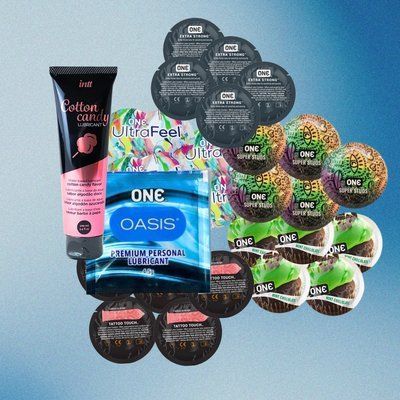 Комплект ONE Ultra Feel &ndash; 5 шт., ONE FlavorWaves - Шоколад та м'ята &ndash; 5 шт., ONE Tattoo Touch Red &ndash; 5 шт., ONE Super Studs &ndash; 5 шт., ONE Extra Strong &ndash; 5 шт., ONE Oasis 3 г &ndash; 5 шт., Intt Cotton Candy (100 мл), 25 шт + 5 шт + 1 шт NO6434 фото